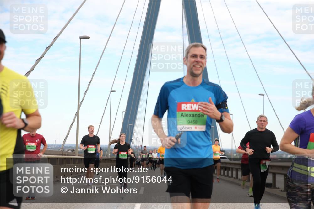 03.10.2025 - Köhlbrandbrückenlauf Jannik Wohlers http://msf.ph/oto/9156044 03.10.2025 15:27:39 Position 1 9458 meine-sportfotos.de