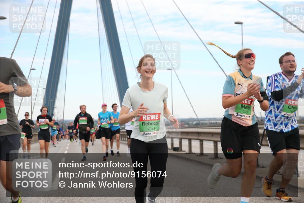 03.10.2025 - Köhlbrandbrückenlauf Jannik Wohlers http://msf.ph/oto/9156074 03.10.2025 15:27:51 Position 1 7613, 7654, 76 meine-sportfotos.de