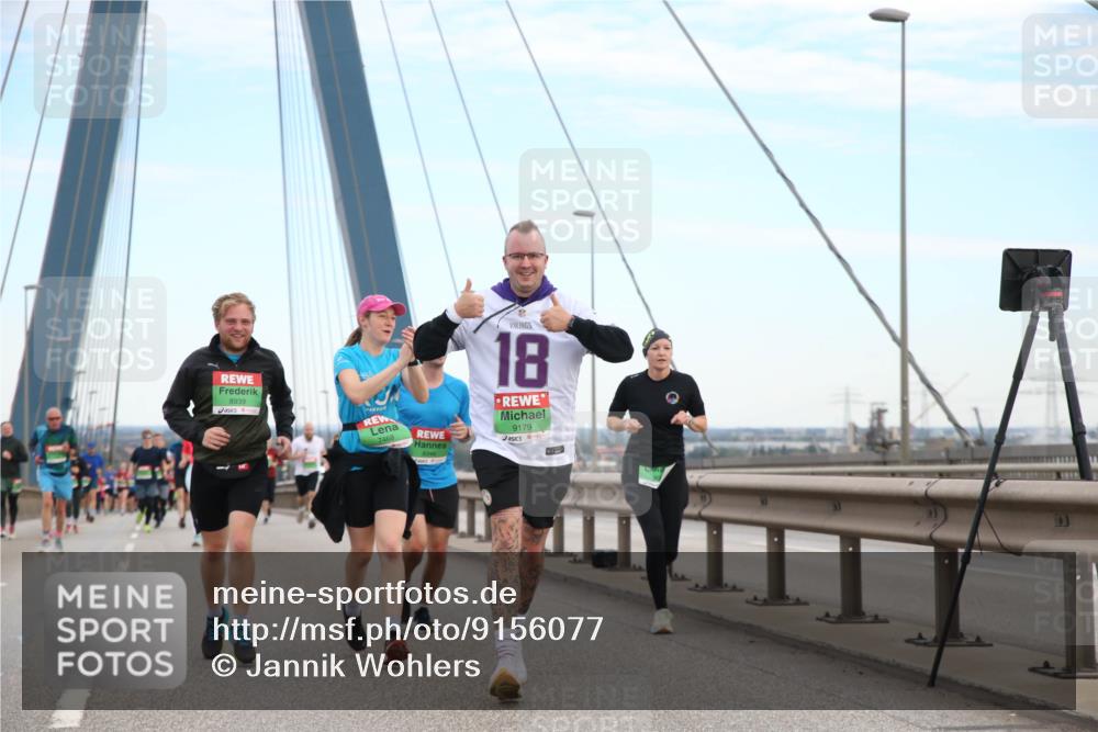 03.10.2025 - Köhlbrandbrückenlauf Jannik Wohlers http://msf.ph/oto/9156077 03.10.2025 15:27:53 Position 1 8939, 7468, 8348, 18, 9179 meine-sportfotos.de
