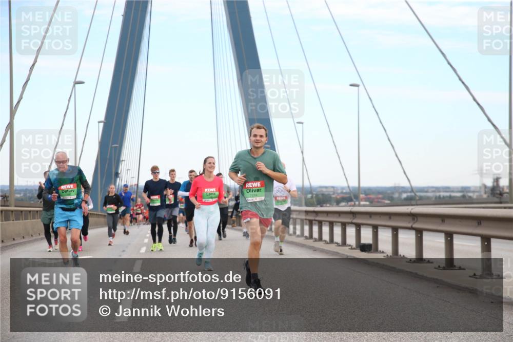 03.10.2025 - Köhlbrandbrückenlauf Jannik Wohlers http://msf.ph/oto/9156091 03.10.2025 15:27:58 Position 1 7674 meine-sportfotos.de