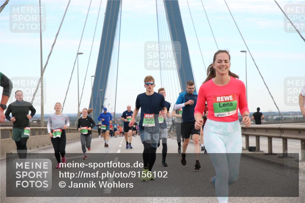 03.10.2025 - Köhlbrandbrückenlauf Jannik Wohlers http://msf.ph/oto/9156102 03.10.2025 15:28:01 Position 1 9475, 473, 7962 meine-sportfotos.de