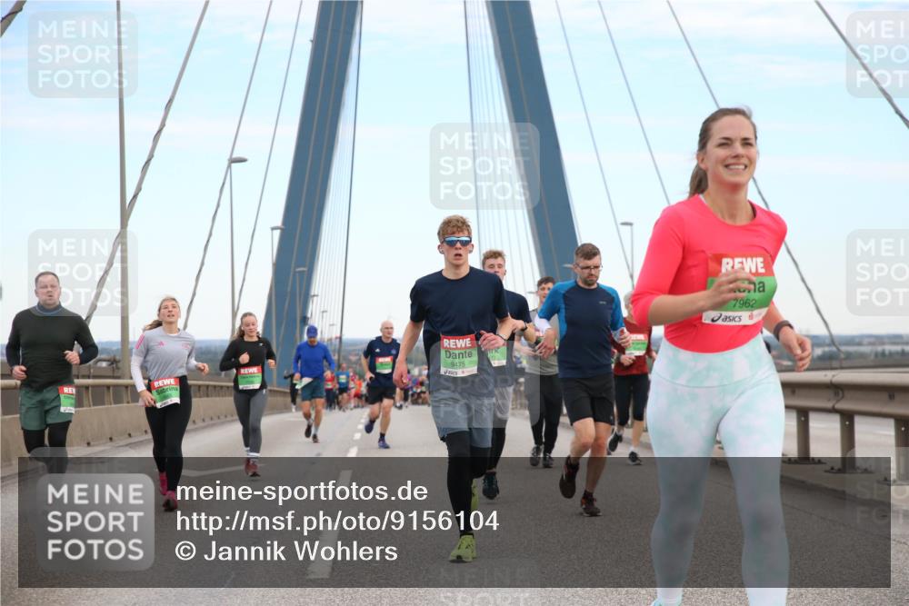 03.10.2025 - Köhlbrandbrückenlauf Jannik Wohlers http://msf.ph/oto/9156104 03.10.2025 15:28:01 Position 1 9475, 7962 meine-sportfotos.de