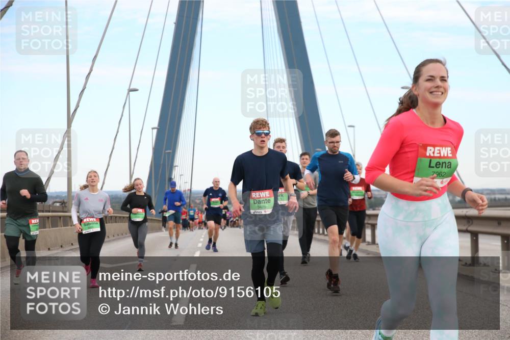 03.10.2025 - Köhlbrandbrückenlauf Jannik Wohlers http://msf.ph/oto/9156105 03.10.2025 15:28:01 Position 1 7962, 9475 meine-sportfotos.de