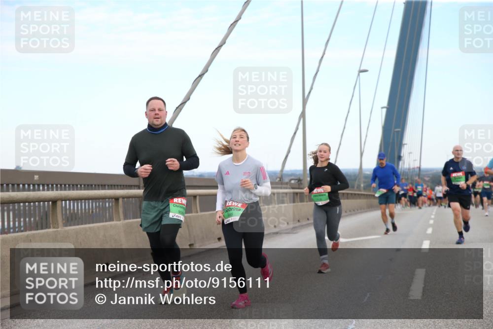 03.10.2025 - Köhlbrandbrückenlauf Jannik Wohlers http://msf.ph/oto/9156111 03.10.2025 15:28:03 Position 1 9065 meine-sportfotos.de