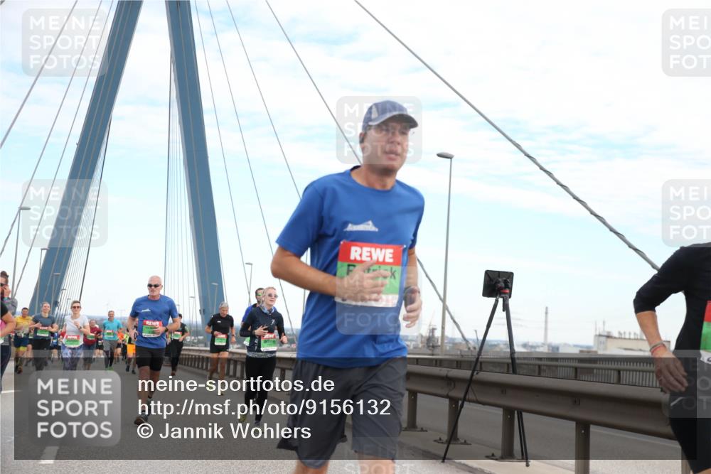 03.10.2025 - Köhlbrandbrückenlauf Jannik Wohlers http://msf.ph/oto/9156132 03.10.2025 15:28:41 Position 1  meine-sportfotos.de