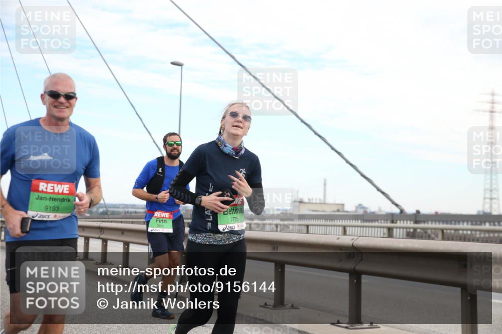 03.10.2025 - Köhlbrandbrückenlauf Jannik Wohlers http://msf.ph/oto/9156144 03.10.2025 15:28:44 Position 1 9193, 7895, 7775 meine-sportfotos.de