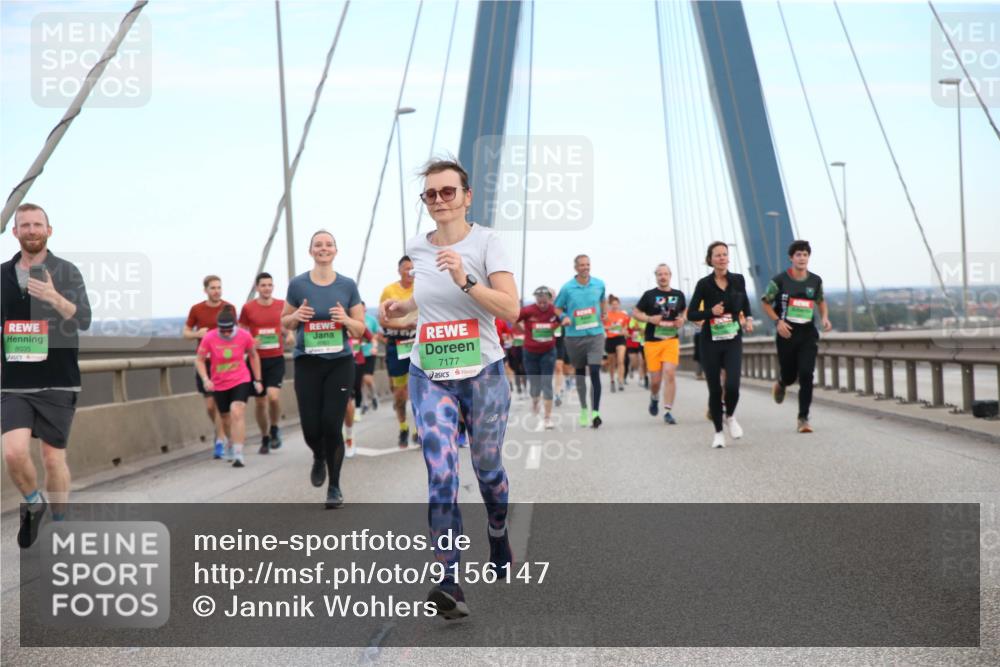 03.10.2025 - Köhlbrandbrückenlauf Jannik Wohlers http://msf.ph/oto/9156147 03.10.2025 15:28:45 Position 1 8035, 7177 meine-sportfotos.de