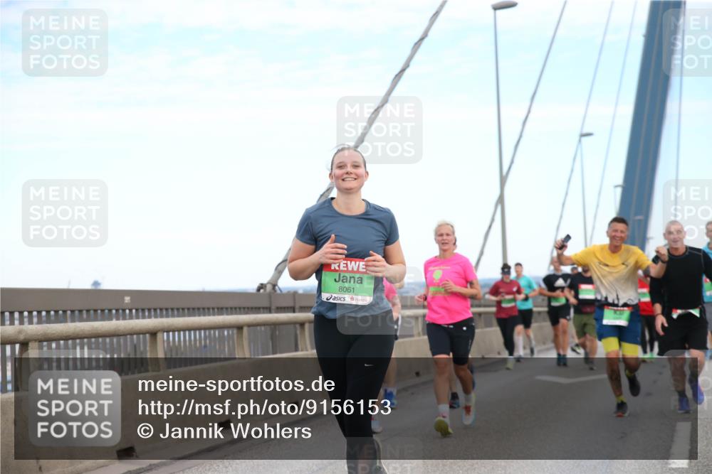 03.10.2025 - Köhlbrandbrückenlauf Jannik Wohlers http://msf.ph/oto/9156153 03.10.2025 15:28:47 Position 1 8061 meine-sportfotos.de