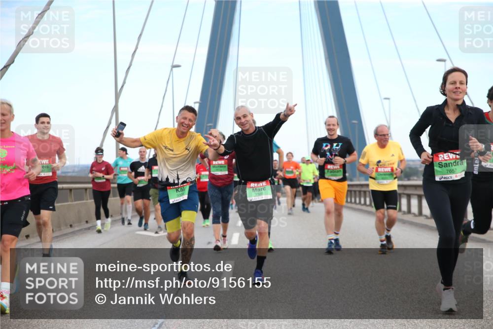03.10.2025 - Köhlbrandbrückenlauf Jannik Wohlers http://msf.ph/oto/9156155 03.10.2025 15:28:48 Position 1 9304, 7657, 9300 meine-sportfotos.de
