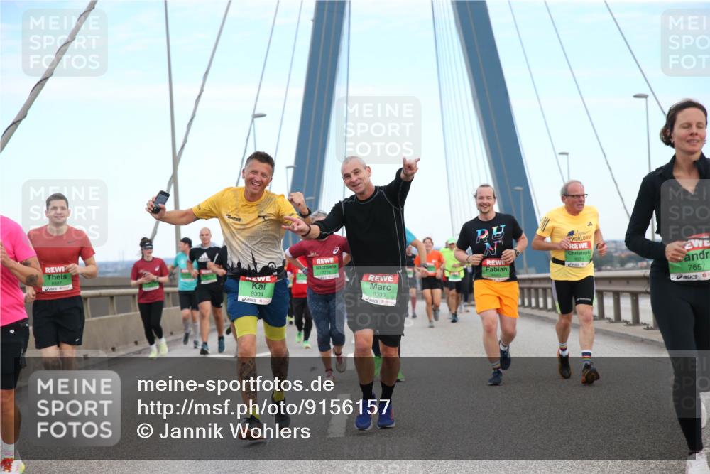 03.10.2025 - Köhlbrandbrückenlauf Jannik Wohlers http://msf.ph/oto/9156157 03.10.2025 15:28:48 Position 1 8887, 9304, 7718, 9300, 9371, 7657 meine-sportfotos.de