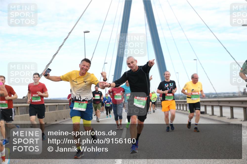 03.10.2025 - Köhlbrandbrückenlauf Jannik Wohlers http://msf.ph/oto/9156160 03.10.2025 15:28:49 Position 1 9304, 9300 meine-sportfotos.de