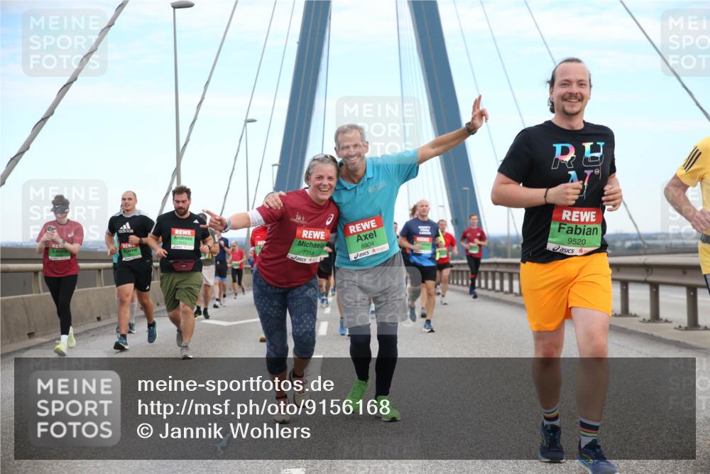 03.10.2025 - Köhlbrandbrückenlauf Jannik Wohlers http://msf.ph/oto/9156168 03.10.2025 15:28:51 Position 1 7619, 7718, 8904, 9520 meine-sportfotos.de