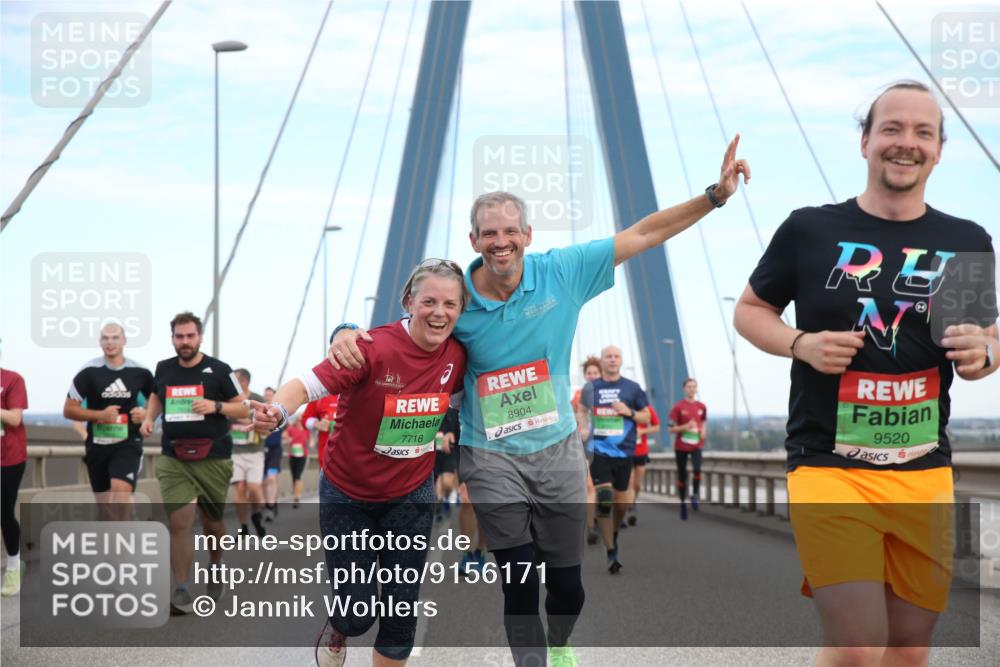 03.10.2025 - Köhlbrandbrückenlauf Jannik Wohlers http://msf.ph/oto/9156171 03.10.2025 15:28:51 Position 1 7718, 8904, 9520 meine-sportfotos.de