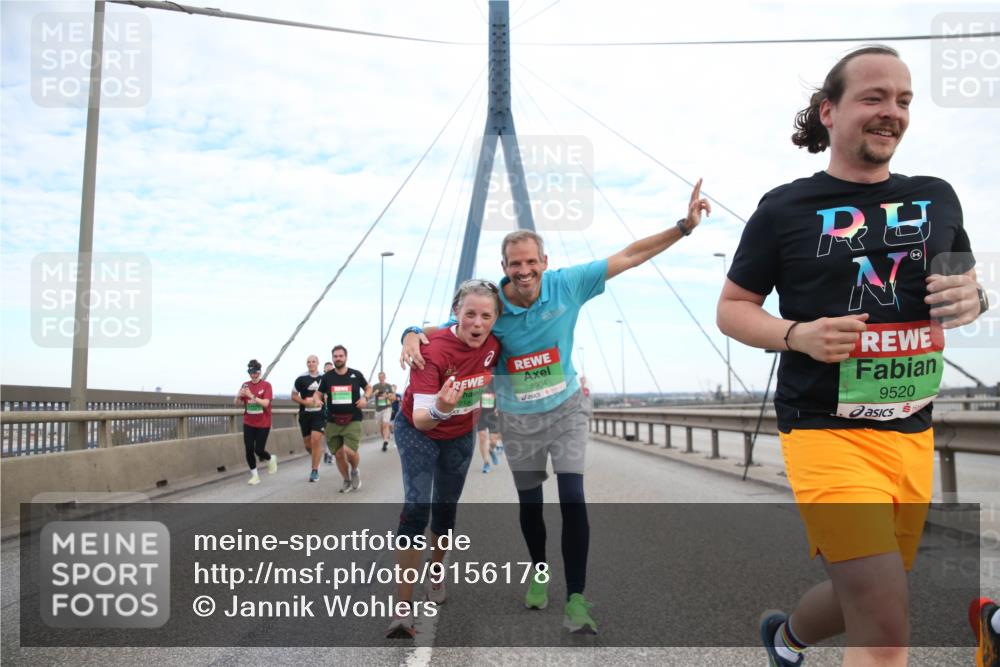 03.10.2025 - Köhlbrandbrückenlauf Jannik Wohlers http://msf.ph/oto/9156178 03.10.2025 15:28:52 Position 1 8904, 9520 meine-sportfotos.de