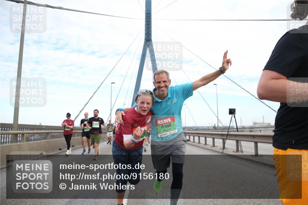 03.10.2025 - Köhlbrandbrückenlauf Jannik Wohlers http://msf.ph/oto/9156180 03.10.2025 15:28:52 Position 1 8904 meine-sportfotos.de