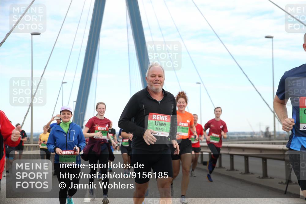 03.10.2025 - Köhlbrandbrückenlauf Jannik Wohlers http://msf.ph/oto/9156185 03.10.2025 15:28:54 Position 1 8592, 9095 meine-sportfotos.de