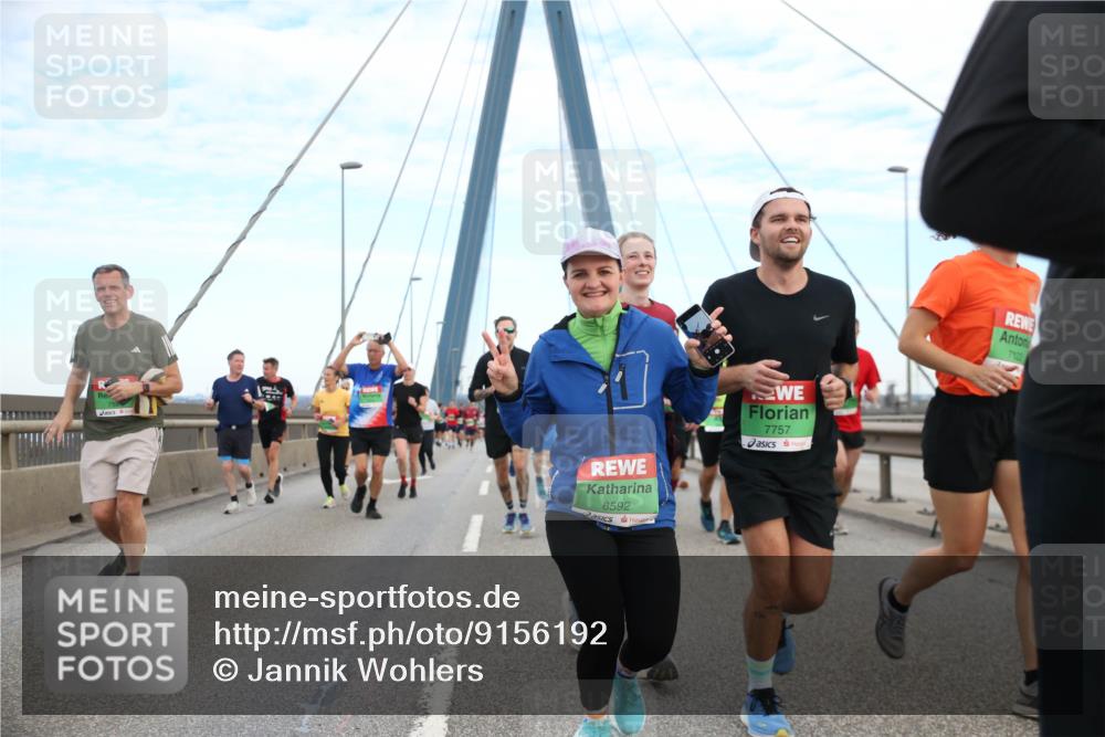 03.10.2025 - Köhlbrandbrückenlauf Jannik Wohlers http://msf.ph/oto/9156192 03.10.2025 15:28:56 Position 1 8592, 7757, 7122 meine-sportfotos.de