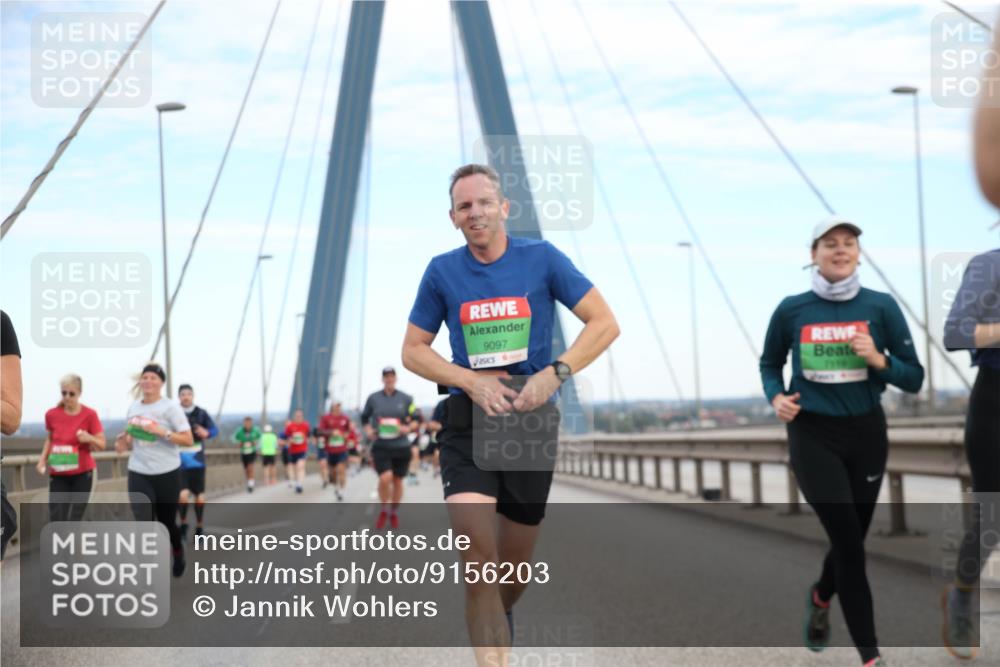 03.10.2025 - Köhlbrandbrückenlauf Jannik Wohlers http://msf.ph/oto/9156203 03.10.2025 15:28:59 Position 1 9097 meine-sportfotos.de