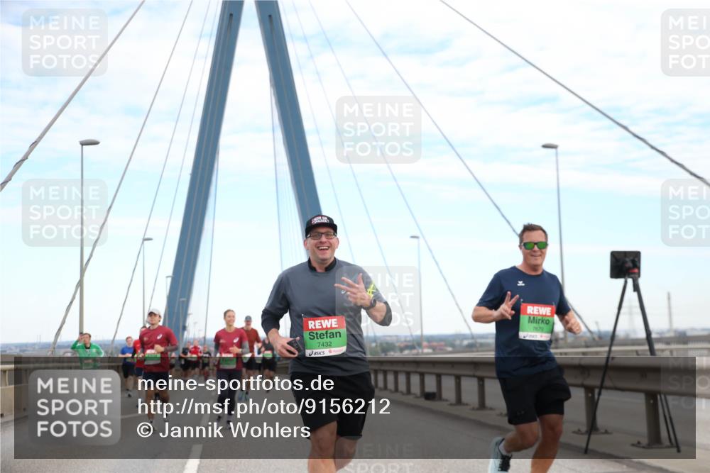 03.10.2025 - Köhlbrandbrückenlauf Jannik Wohlers http://msf.ph/oto/9156212 03.10.2025 15:29:03 Position 1 7432, 7679 meine-sportfotos.de