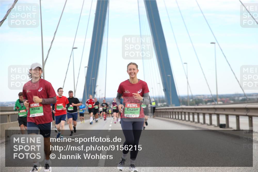 03.10.2025 - Köhlbrandbrückenlauf Jannik Wohlers http://msf.ph/oto/9156215 03.10.2025 15:29:06 Position 1 7541, 7542 meine-sportfotos.de