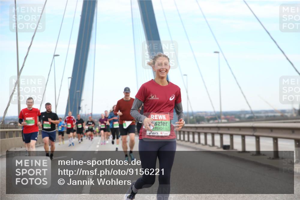 03.10.2025 - Köhlbrandbrückenlauf Jannik Wohlers http://msf.ph/oto/9156221 03.10.2025 15:29:06 Position 1 7542 meine-sportfotos.de