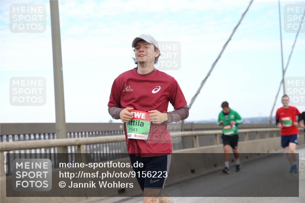 03.10.2025 - Köhlbrandbrückenlauf Jannik Wohlers http://msf.ph/oto/9156223 03.10.2025 15:29:07 Position 1 7541 meine-sportfotos.de