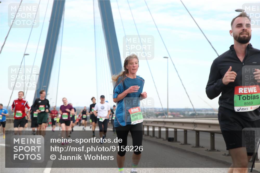 03.10.2025 - Köhlbrandbrückenlauf Jannik Wohlers http://msf.ph/oto/9156226 03.10.2025 15:29:11 Position 1 7844, 8569 meine-sportfotos.de