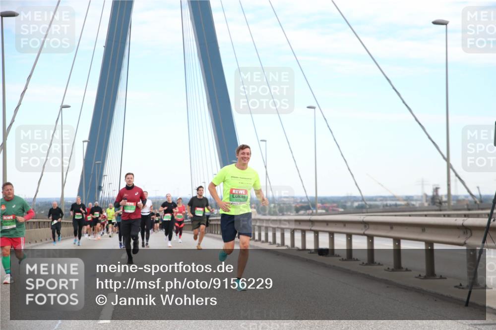03.10.2025 - Köhlbrandbrückenlauf Jannik Wohlers http://msf.ph/oto/9156229 03.10.2025 15:29:28 Position 1 9378 meine-sportfotos.de