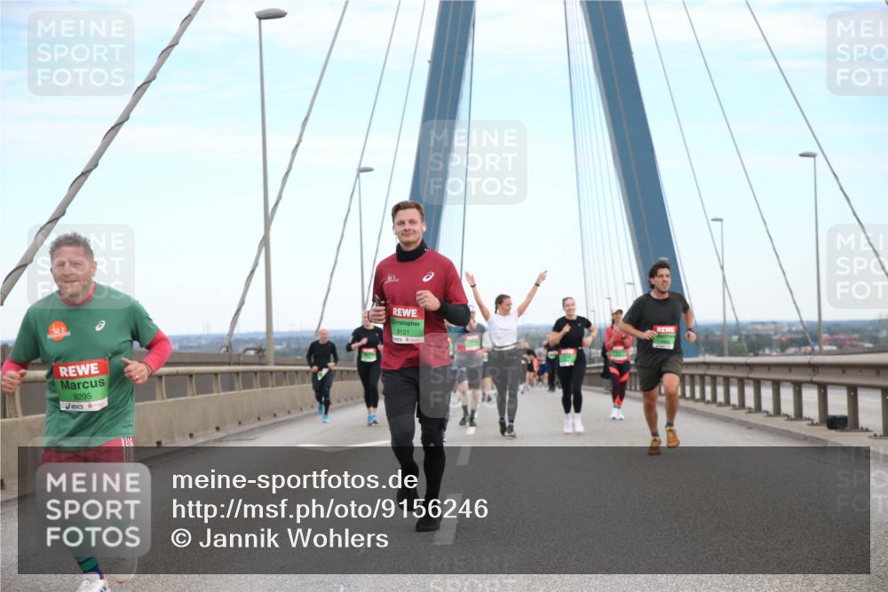 03.10.2025 - Köhlbrandbrückenlauf Jannik Wohlers http://msf.ph/oto/9156246 03.10.2025 15:29:31 Position 1 9295, 9131 meine-sportfotos.de