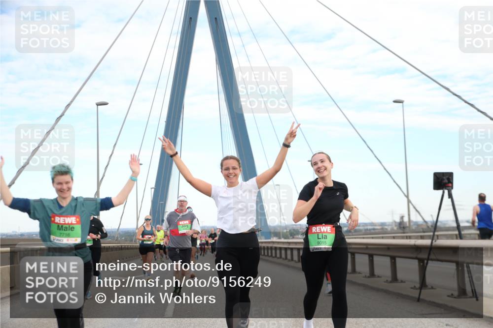 03.10.2025 - Köhlbrandbrückenlauf Jannik Wohlers http://msf.ph/oto/9156249 03.10.2025 15:29:35 Position 1 7716, 9015 meine-sportfotos.de
