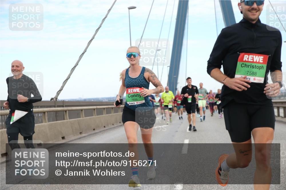 03.10.2025 - Köhlbrandbrückenlauf Jannik Wohlers http://msf.ph/oto/9156271 03.10.2025 15:29:39 Position 1 7935, 7588 meine-sportfotos.de