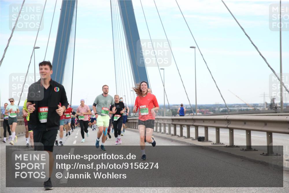 03.10.2025 - Köhlbrandbrückenlauf Jannik Wohlers http://msf.ph/oto/9156274 03.10.2025 15:29:41 Position 1 806 meine-sportfotos.de
