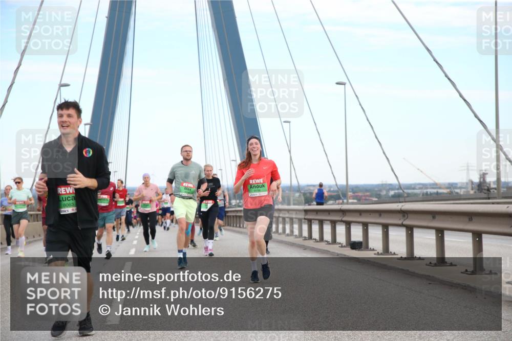 03.10.2025 - Köhlbrandbrückenlauf Jannik Wohlers http://msf.ph/oto/9156275 03.10.2025 15:29:41 Position 1 8063, 9116 meine-sportfotos.de
