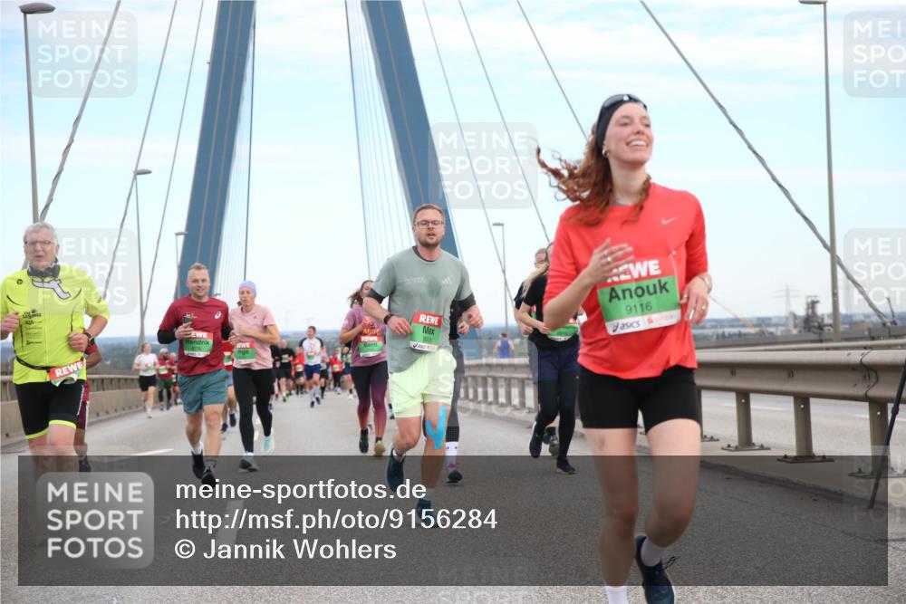 03.10.2025 - Köhlbrandbrückenlauf Jannik Wohlers http://msf.ph/oto/9156284 03.10.2025 15:29:43 Position 1 9116 meine-sportfotos.de