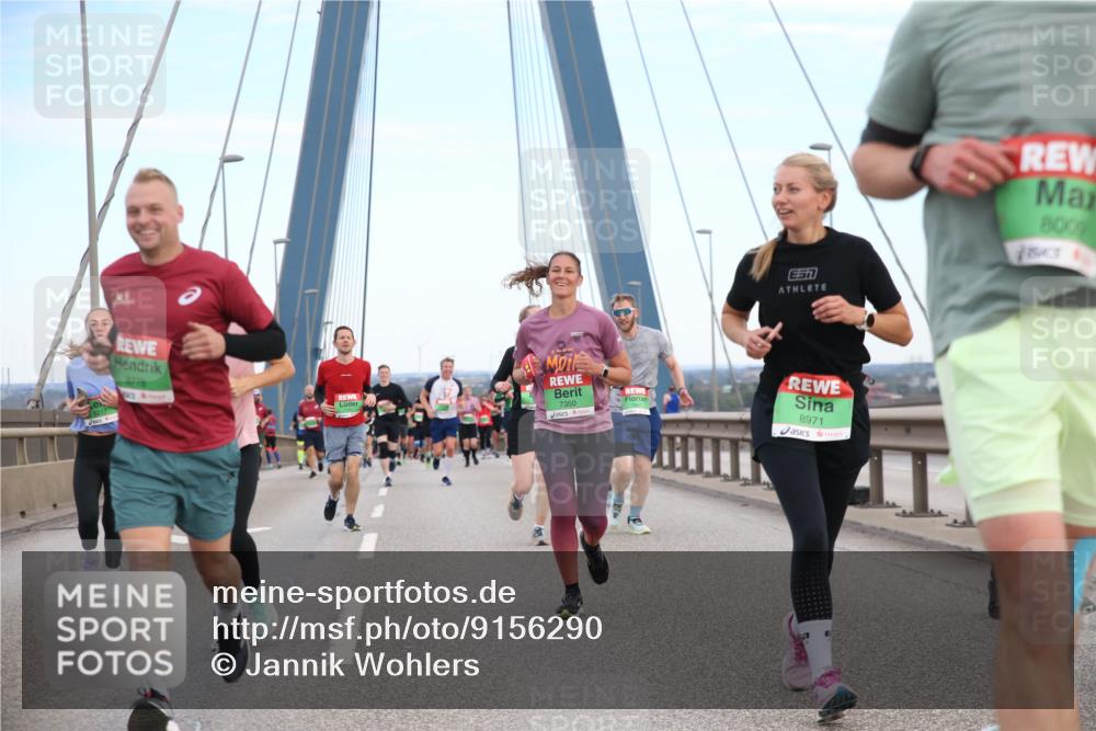 03.10.2025 - Köhlbrandbrückenlauf Jannik Wohlers http://msf.ph/oto/9156290 03.10.2025 15:29:45 Position 1 8778, 7350, 7, 8009, 8971 meine-sportfotos.de