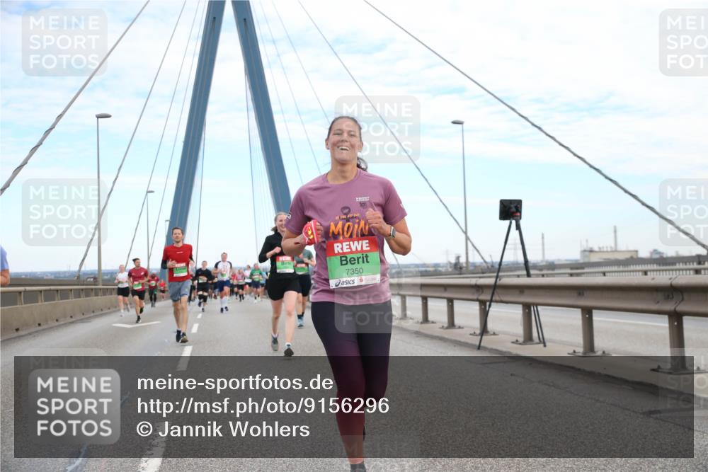 03.10.2025 - Köhlbrandbrückenlauf Jannik Wohlers http://msf.ph/oto/9156296 03.10.2025 15:29:47 Position 1 10, 7350 meine-sportfotos.de