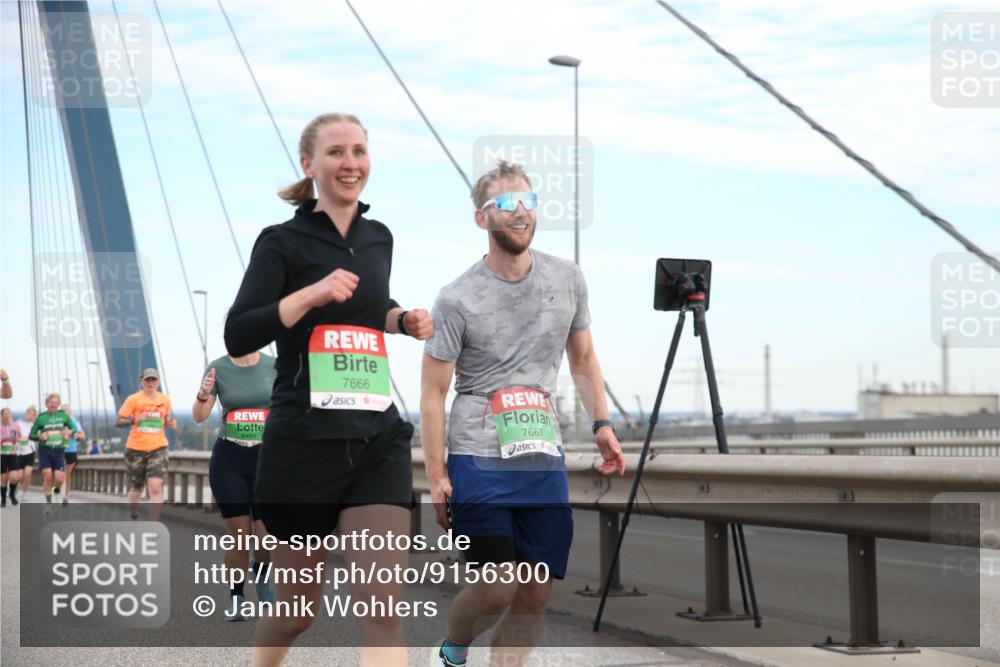 03.10.2025 - Köhlbrandbrückenlauf Jannik Wohlers http://msf.ph/oto/9156300 03.10.2025 15:29:49 Position 1 8451, 7666, 7667 meine-sportfotos.de