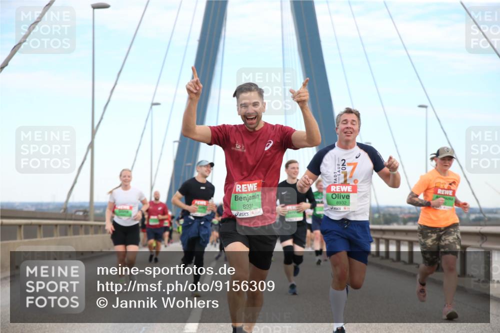 03.10.2025 - Köhlbrandbrückenlauf Jannik Wohlers http://msf.ph/oto/9156309 03.10.2025 15:29:52 Position 1 20, 8931, 8932 meine-sportfotos.de