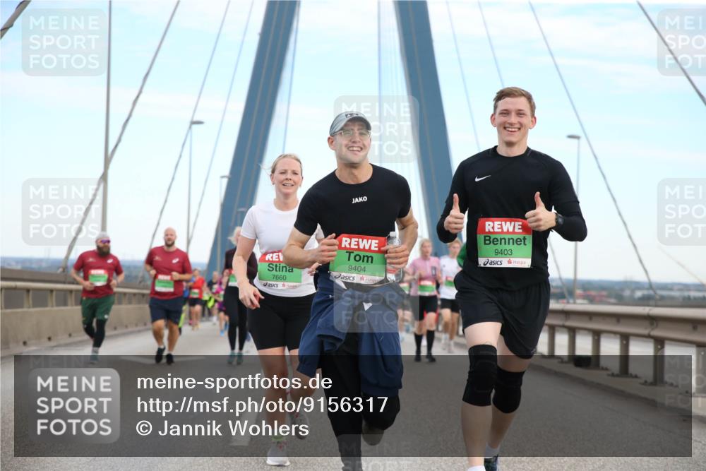 03.10.2025 - Köhlbrandbrückenlauf Jannik Wohlers http://msf.ph/oto/9156317 03.10.2025 15:29:54 Position 1 7660, 9404, 9403 meine-sportfotos.de