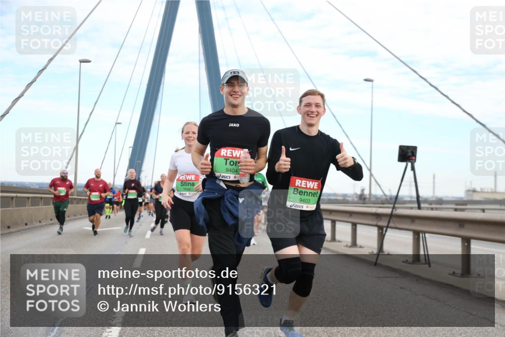 03.10.2025 - Köhlbrandbrückenlauf Jannik Wohlers http://msf.ph/oto/9156321 03.10.2025 15:29:54 Position 1 7660, 9404, 9403 meine-sportfotos.de