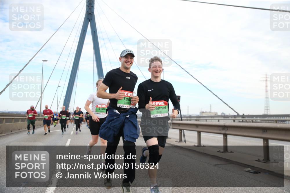03.10.2025 - Köhlbrandbrückenlauf Jannik Wohlers http://msf.ph/oto/9156324 03.10.2025 15:29:55 Position 1 9404, 7660, 9403 meine-sportfotos.de