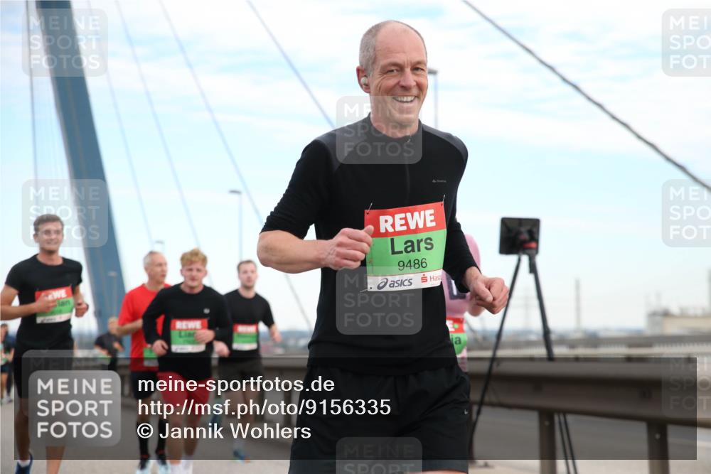 03.10.2025 - Köhlbrandbrückenlauf Jannik Wohlers http://msf.ph/oto/9156335 03.10.2025 15:29:59 Position 1 9486 meine-sportfotos.de