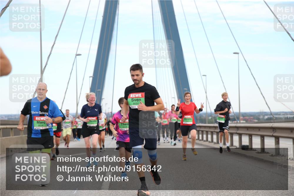 03.10.2025 - Köhlbrandbrückenlauf Jannik Wohlers http://msf.ph/oto/9156342 03.10.2025 15:30:01 Position 1 9516, 9518, 8031 meine-sportfotos.de