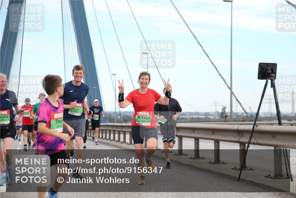 03.10.2025 - Köhlbrandbrückenlauf Jannik Wohlers http://msf.ph/oto/9156347 03.10.2025 15:30:03 Position 1 415, 9518, 9700, 9425 meine-sportfotos.de