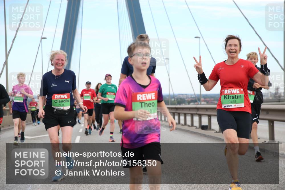 03.10.2025 - Köhlbrandbrückenlauf Jannik Wohlers http://msf.ph/oto/9156350 03.10.2025 15:30:04 Position 1 7415, 18, 9425 meine-sportfotos.de