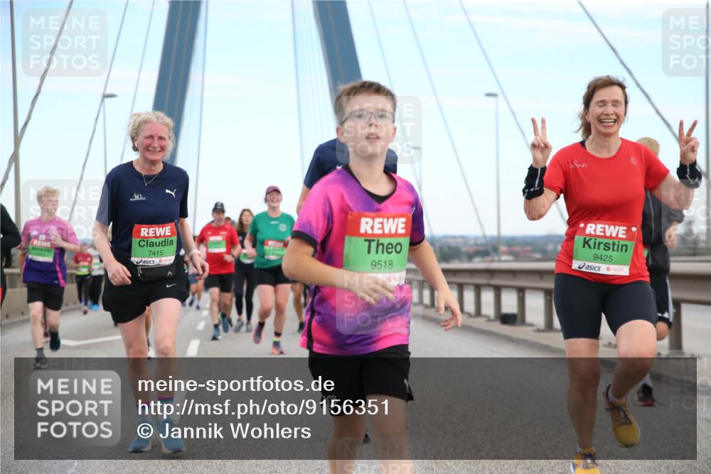 03.10.2025 - Köhlbrandbrückenlauf Jannik Wohlers http://msf.ph/oto/9156351 03.10.2025 15:30:04 Position 1 7415, 9518, 9425 meine-sportfotos.de