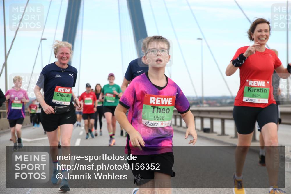03.10.2025 - Köhlbrandbrückenlauf Jannik Wohlers http://msf.ph/oto/9156352 03.10.2025 15:30:04 Position 1 7415, 9518, 9425 meine-sportfotos.de
