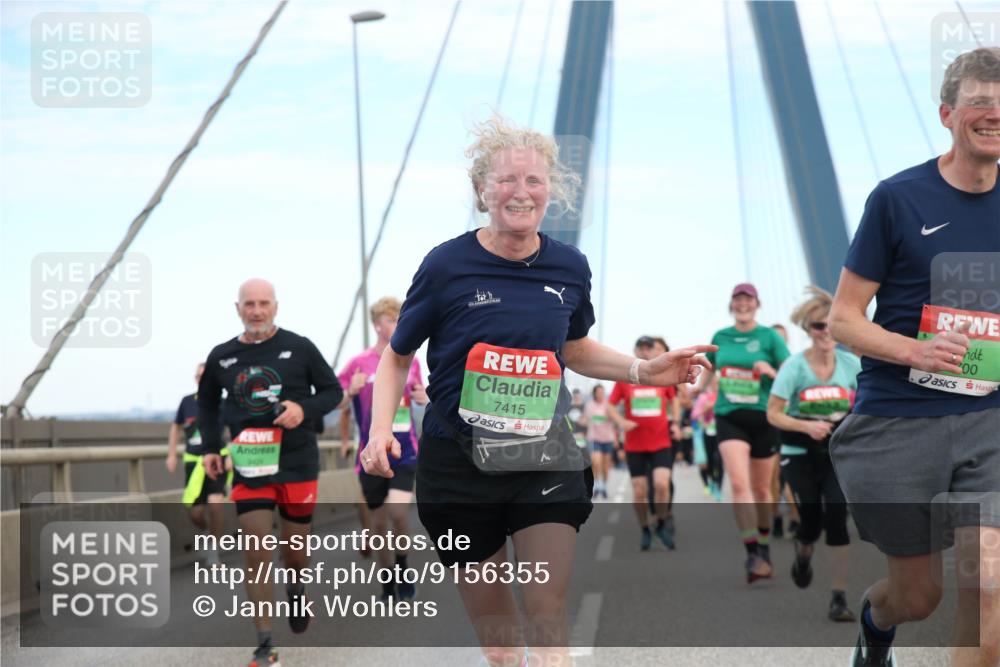 03.10.2025 - Köhlbrandbrückenlauf Jannik Wohlers http://msf.ph/oto/9156355 03.10.2025 15:30:05 Position 1 7415, 00 meine-sportfotos.de