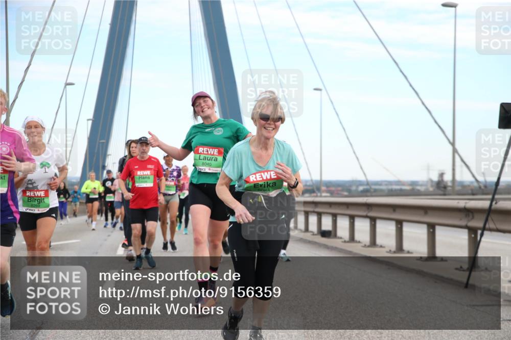 03.10.2025 - Köhlbrandbrückenlauf Jannik Wohlers http://msf.ph/oto/9156359 03.10.2025 15:30:06 Position 1 8269, 8040, 8084 meine-sportfotos.de