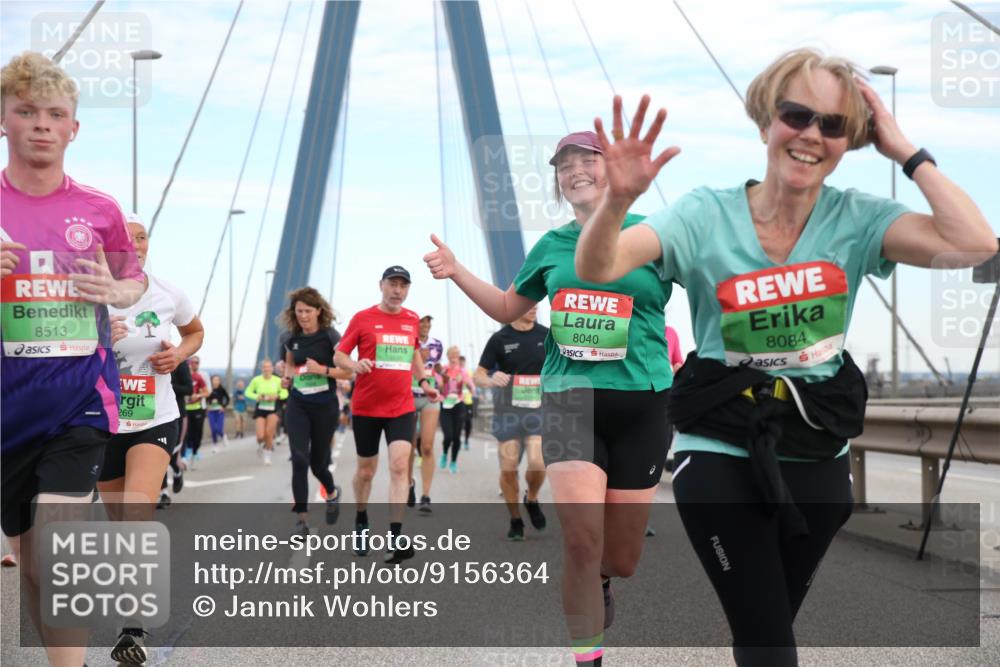 03.10.2025 - Köhlbrandbrückenlauf Jannik Wohlers http://msf.ph/oto/9156364 03.10.2025 15:30:07 Position 1 8513, 269, 8040, 8084 meine-sportfotos.de